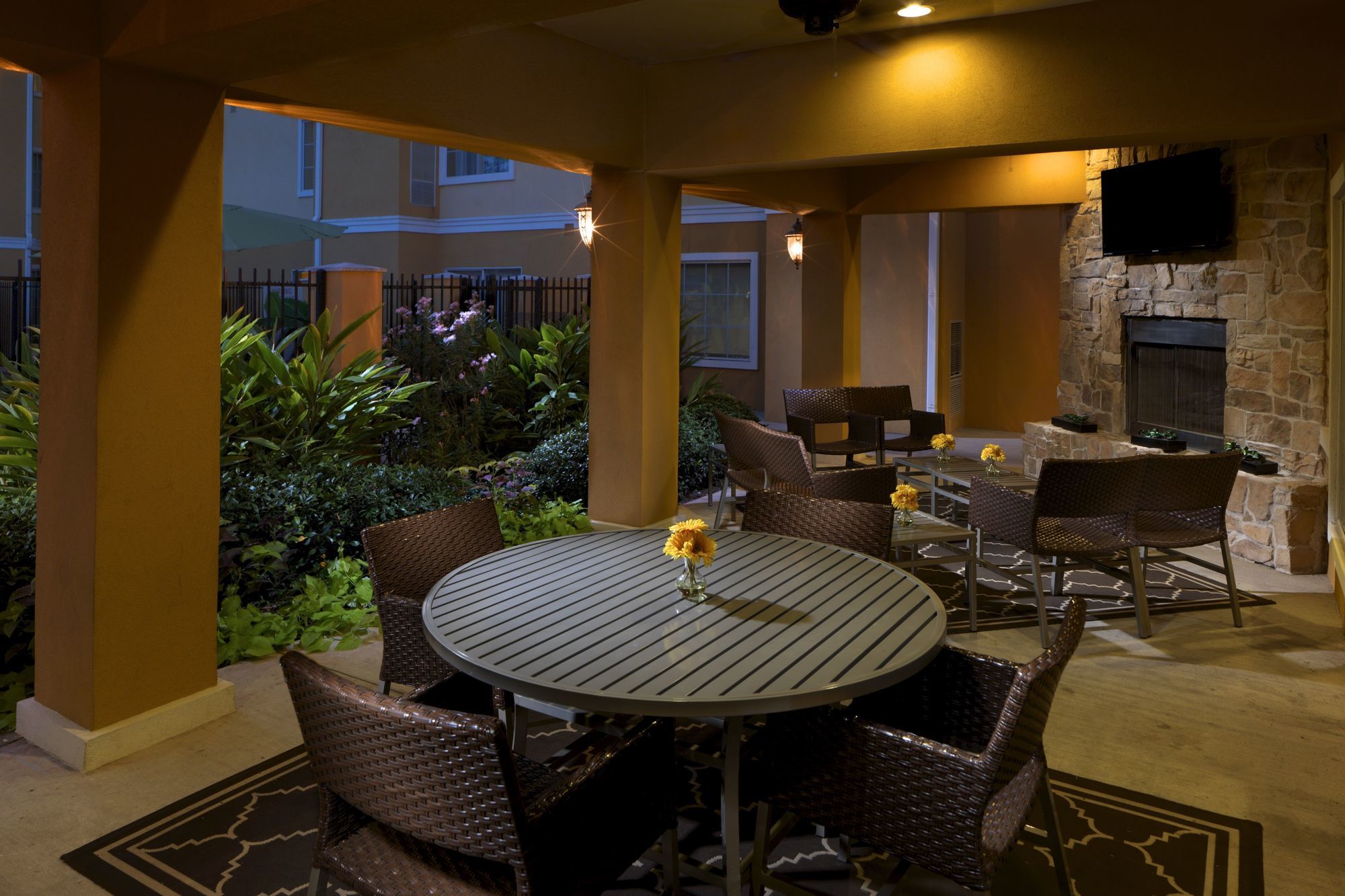 Towneplace Suites Houston North/Shenandoah Exterior photo