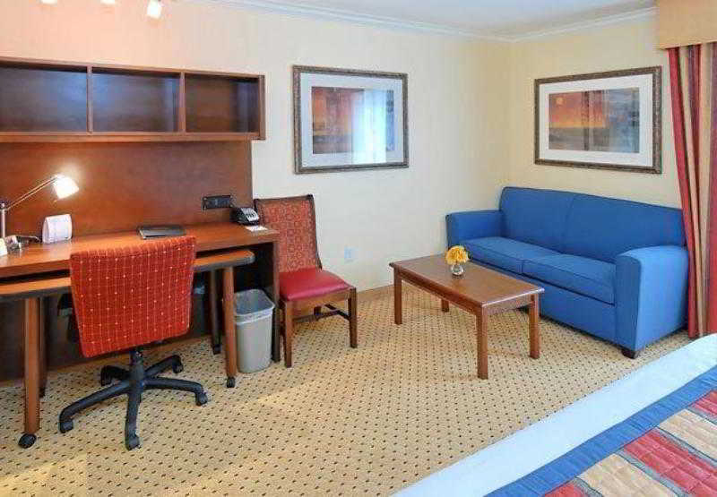Towneplace Suites Houston North/Shenandoah Exterior photo